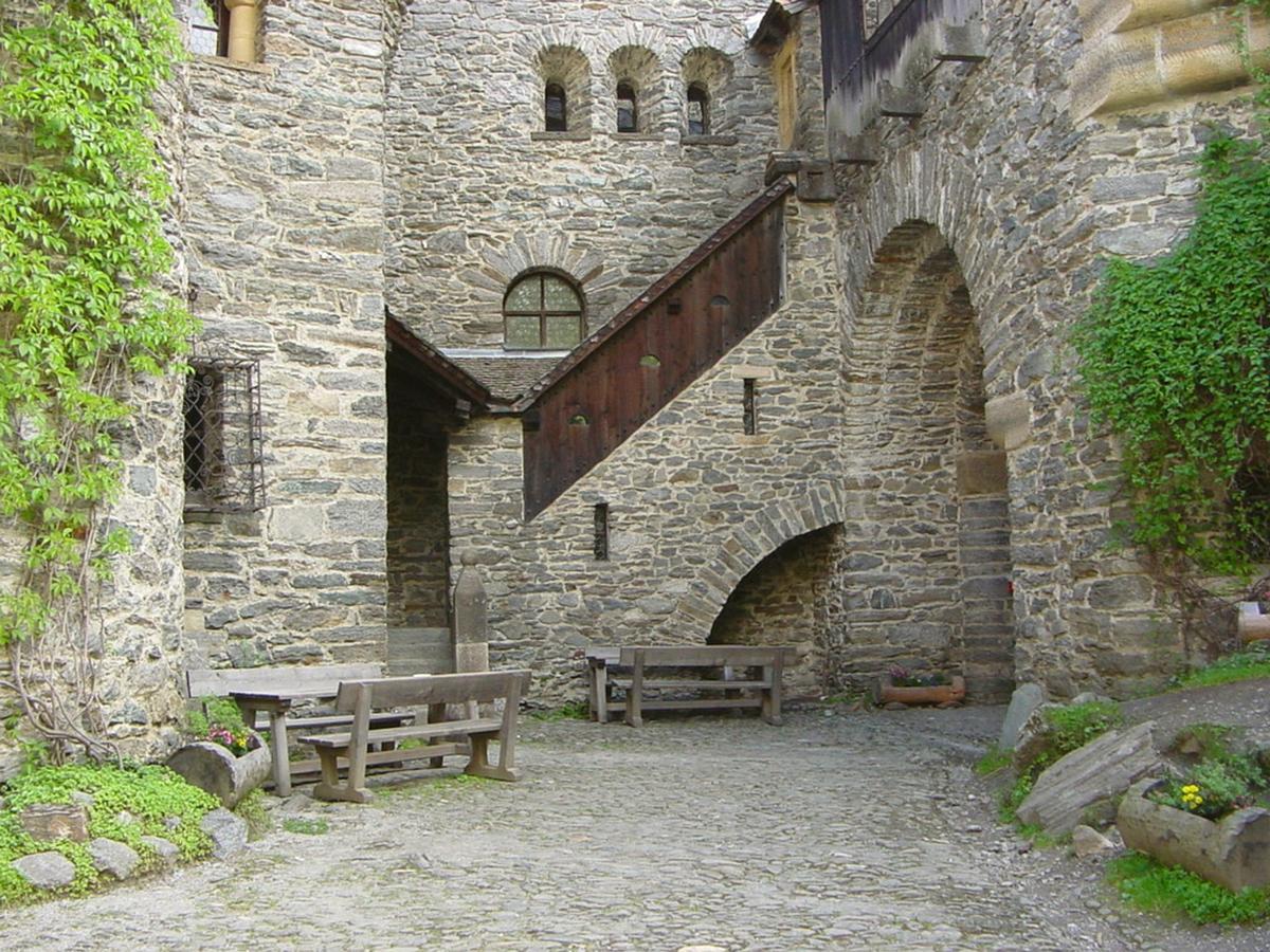 Burg Finstergruen Ramingstein Bagian luar foto