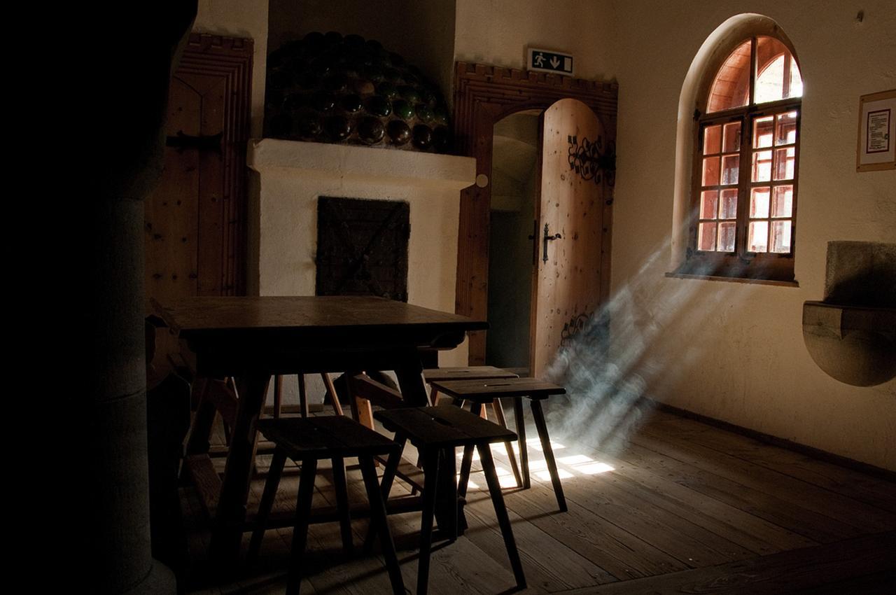 Burg Finstergruen Ramingstein Bagian luar foto