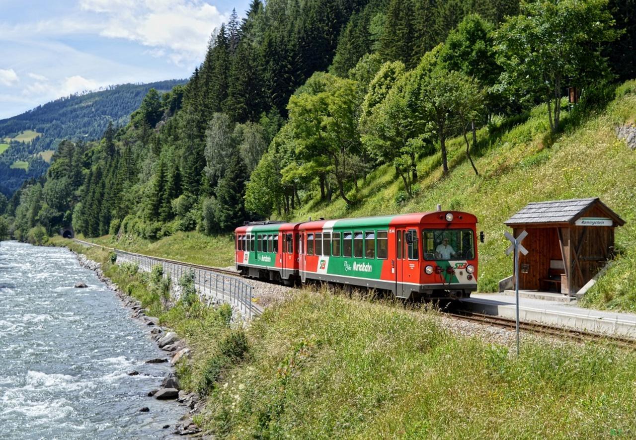 Burg Finstergruen Ramingstein Bagian luar foto